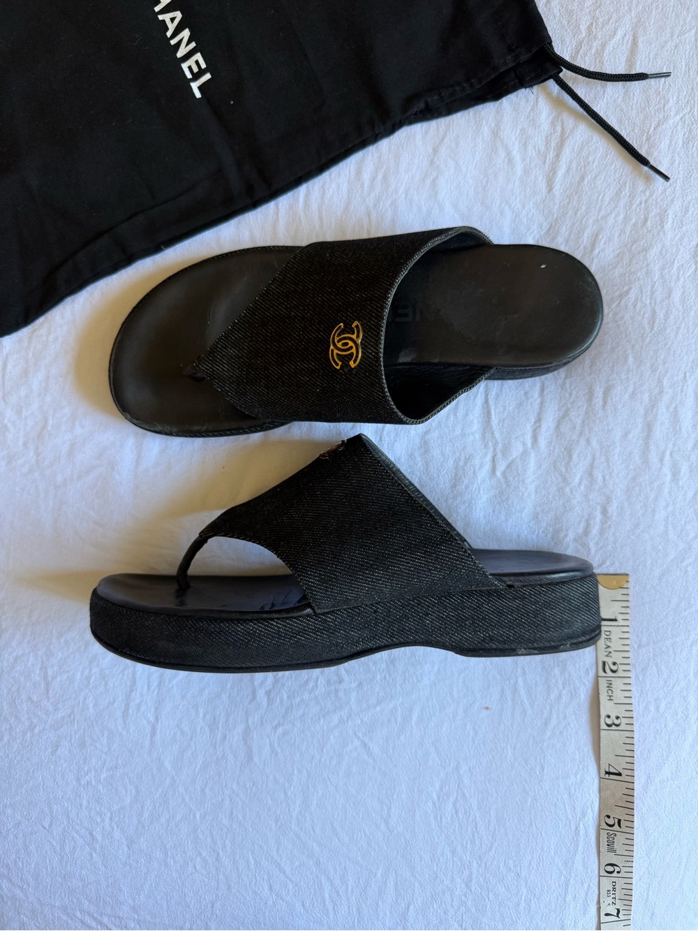 CHANEL Vintage Black Denim Slide/Thong Sandals with Gold CC Logo - Picture 9 of 15